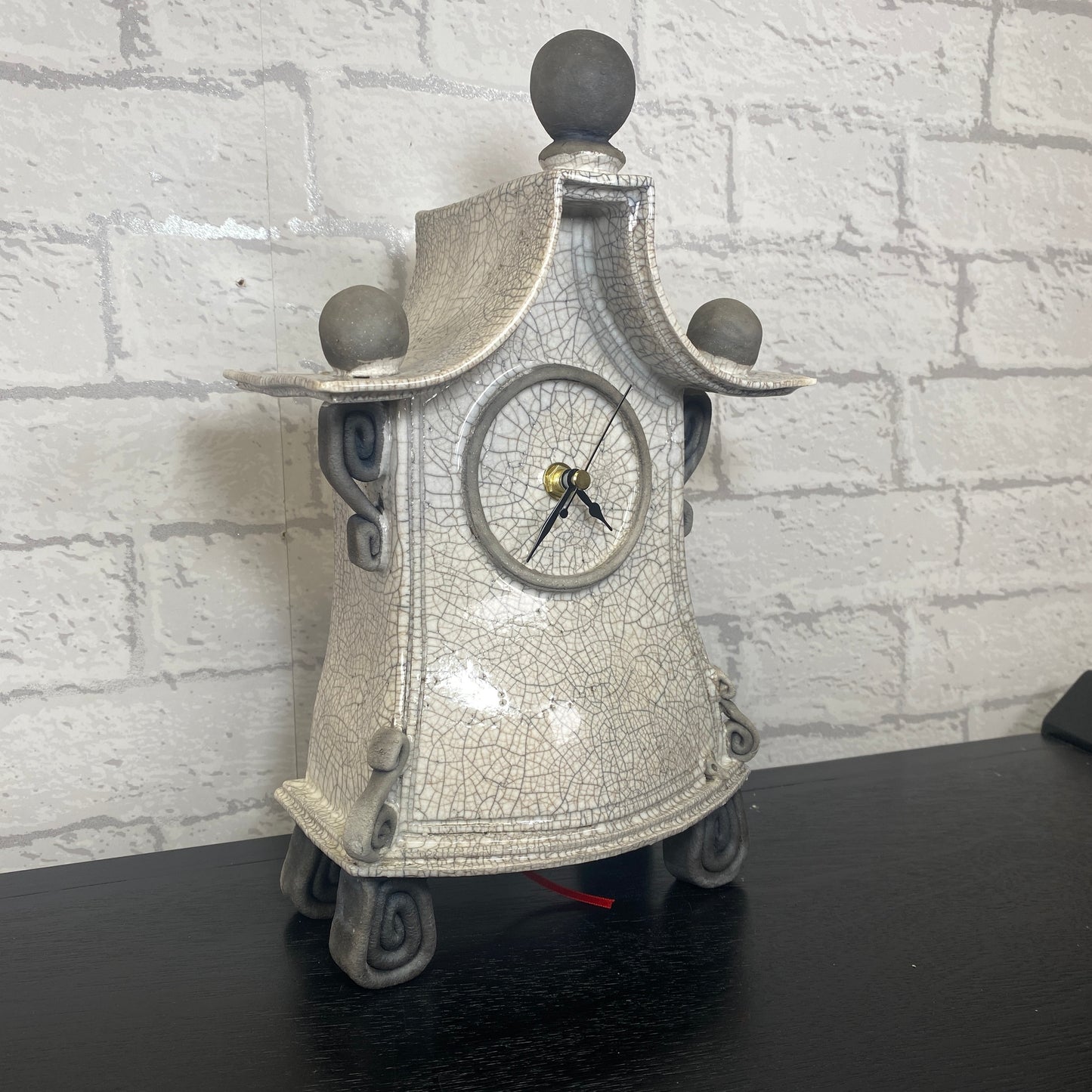 Stonesplitter Medium Mantle Clock White