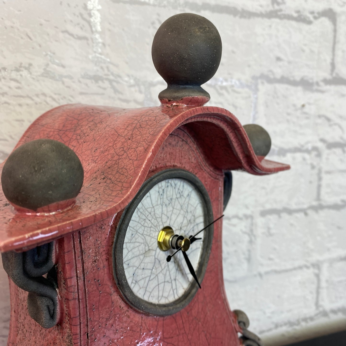 Stonesplitter Medium Mantle Clock Pink