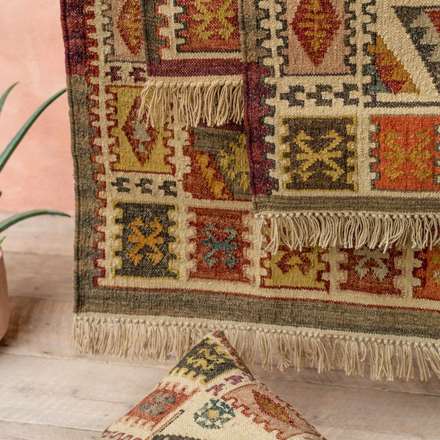 Narayan Handloom Kilim Large Rug