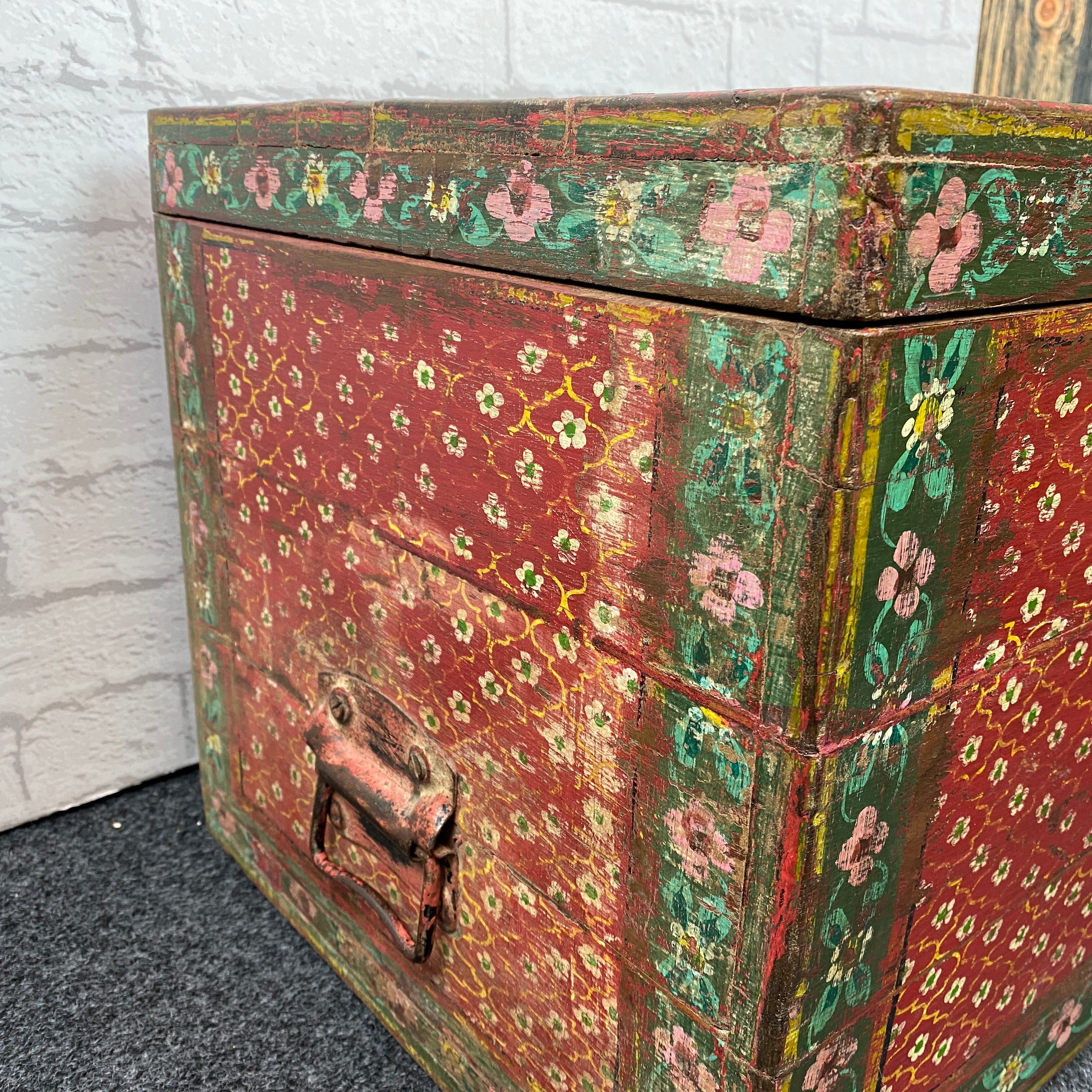 Small vintage outlet wooden chest