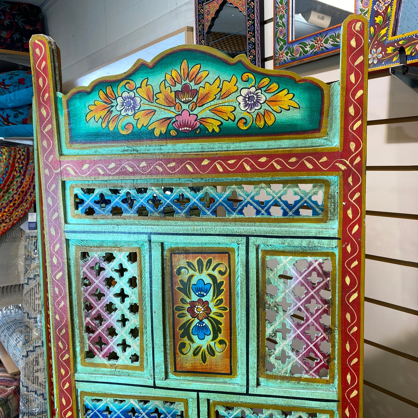 Parada Handpainted Wooden Screen