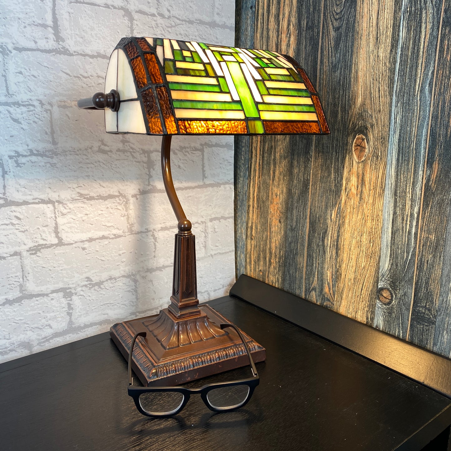 Tiffany Deco Bankers Style LED Tablelamp
